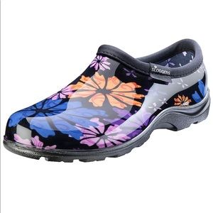 Sloggers short rain shoes. Sz 7 “flower power” NIB